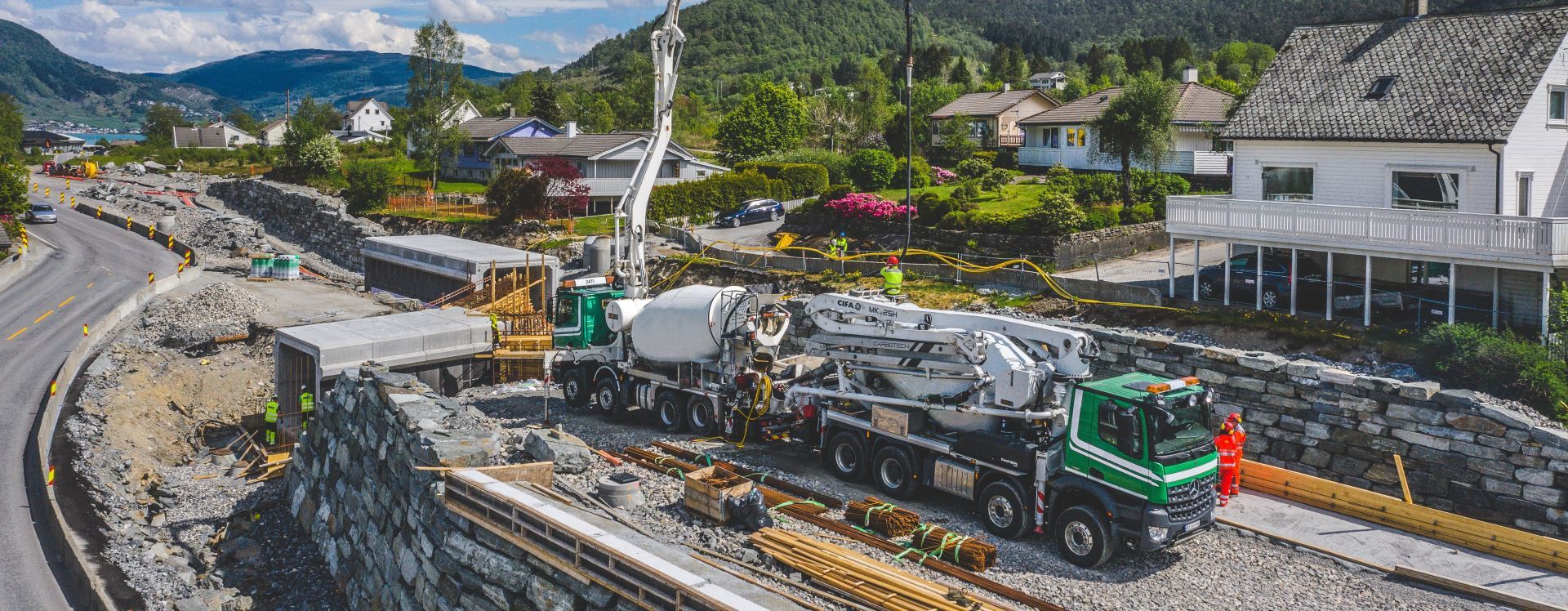 Ombygging av vei i Ølensvåg